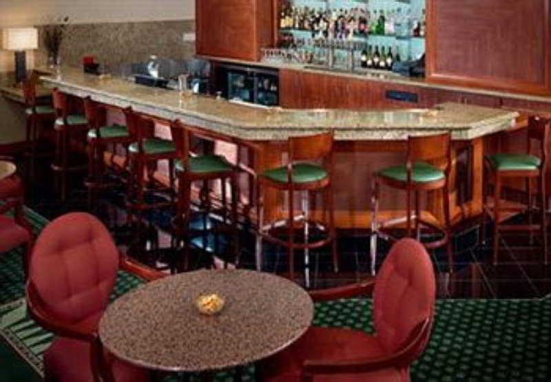 Courtyard By Marriott Oxnard/Ventura Hotel Ресторант снимка